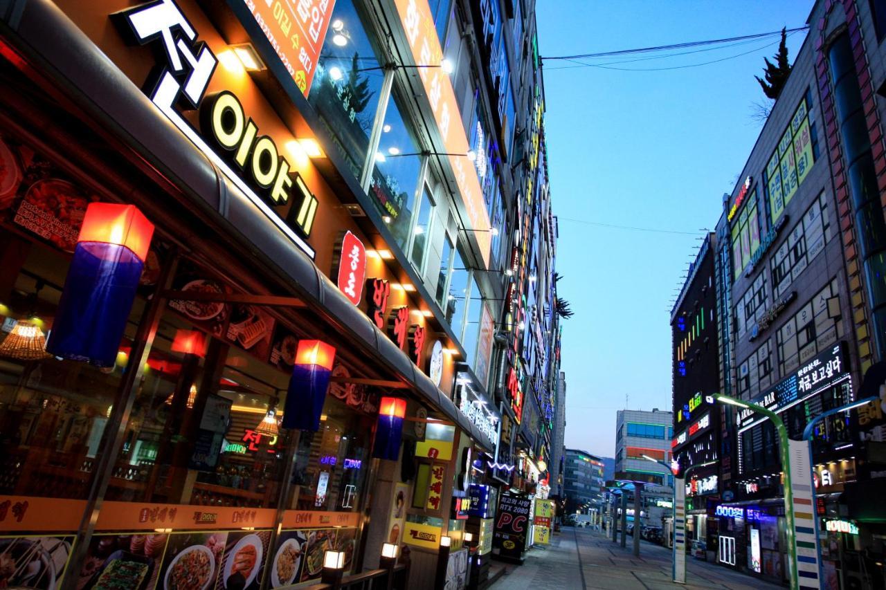 Incheon Airport Hotel Queen Exterior foto